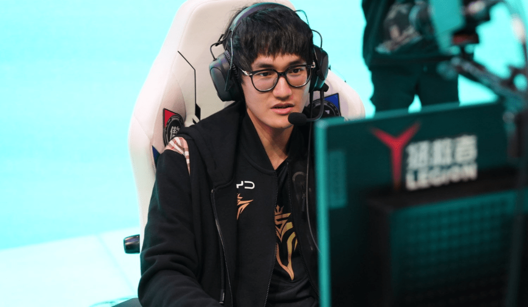 亿万28娱乐-包含Karsa回归赛场，绝杀首场状态亮眼，公牛观众沸腾！的词条