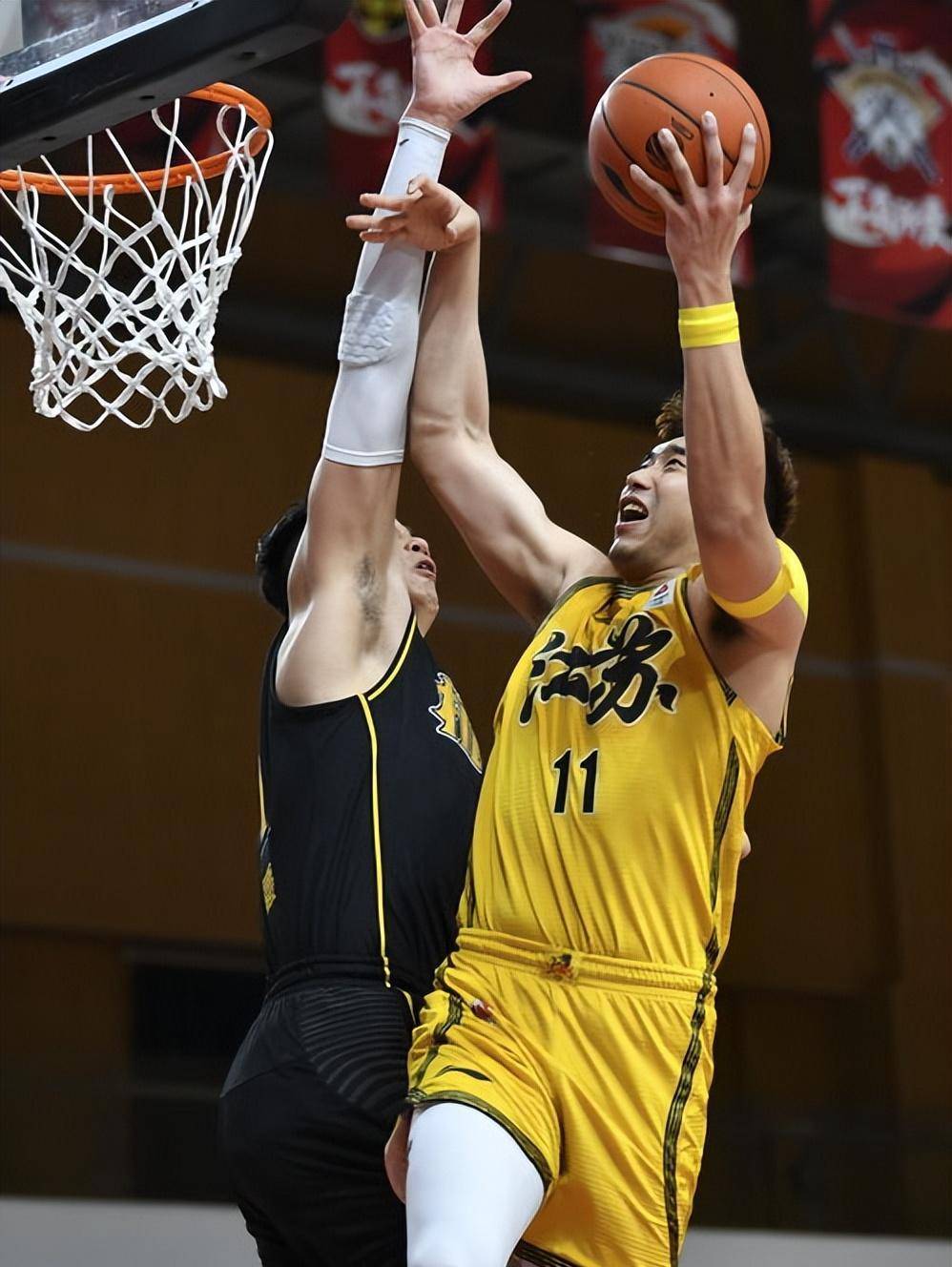 Yiwan28-塔图姆在C9比赛中出色防守，败北引发热议！的简单介绍